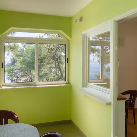 Karbuni Blato (Korcula)