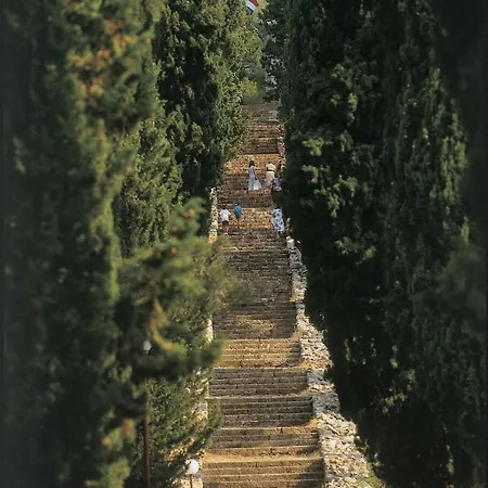 Karbuni *