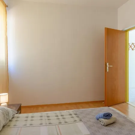 Karbuni דירה *