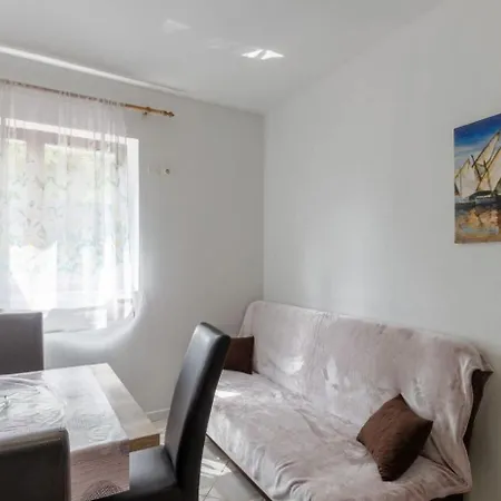 Karbuni Blato (Korcula)